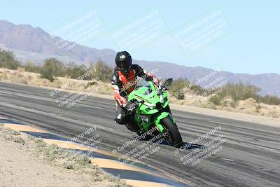 media/Dec-04-2025-Racers Edge (Thu) [[5ebc9f124d]]/3-B Group/3-Session 2 (Turn 7 Inside)/